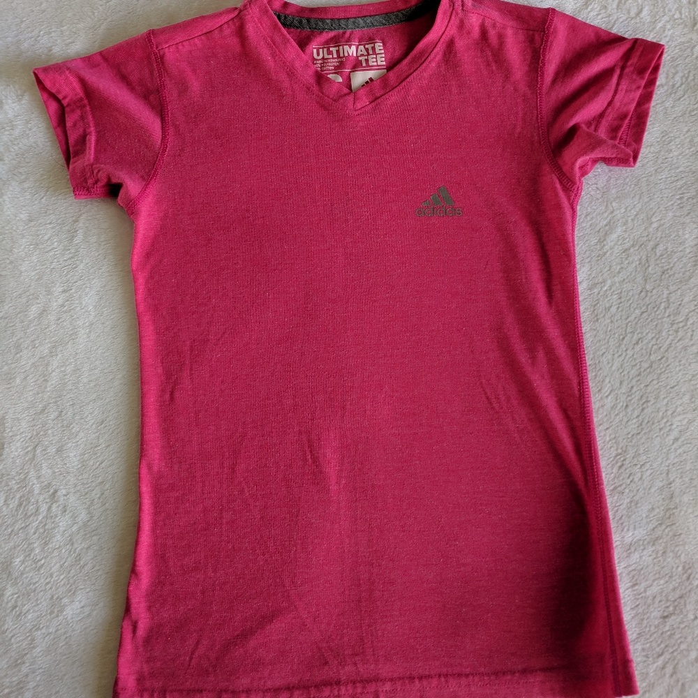 💕Host Pick💕 Girls Adidas size Small SS Tee